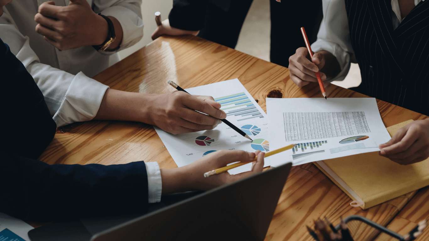 Équipe en réunion de planification de projet